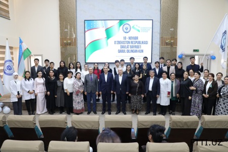 “Bir Vatan, bir el, bir bayroq!” class=