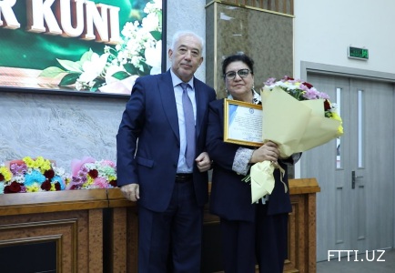 🌿 Ustozga ehtirom — qalbdan boshlanadi